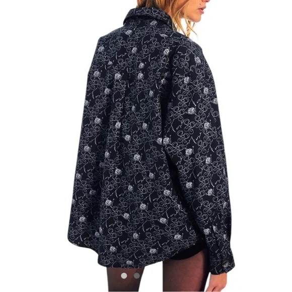 NEW FREE PEOPLE Monogrammed Oversized Button Front Shirt Size XS - Picture 3 of 3